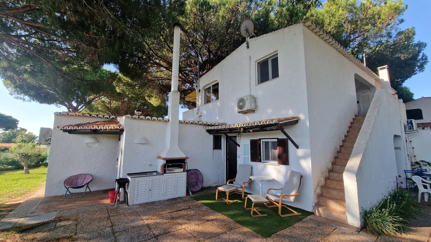 Exterior e jardins